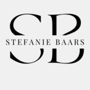 Logo Stefanie Baars – Familien- & Neugeborenenfotografie Hamburg