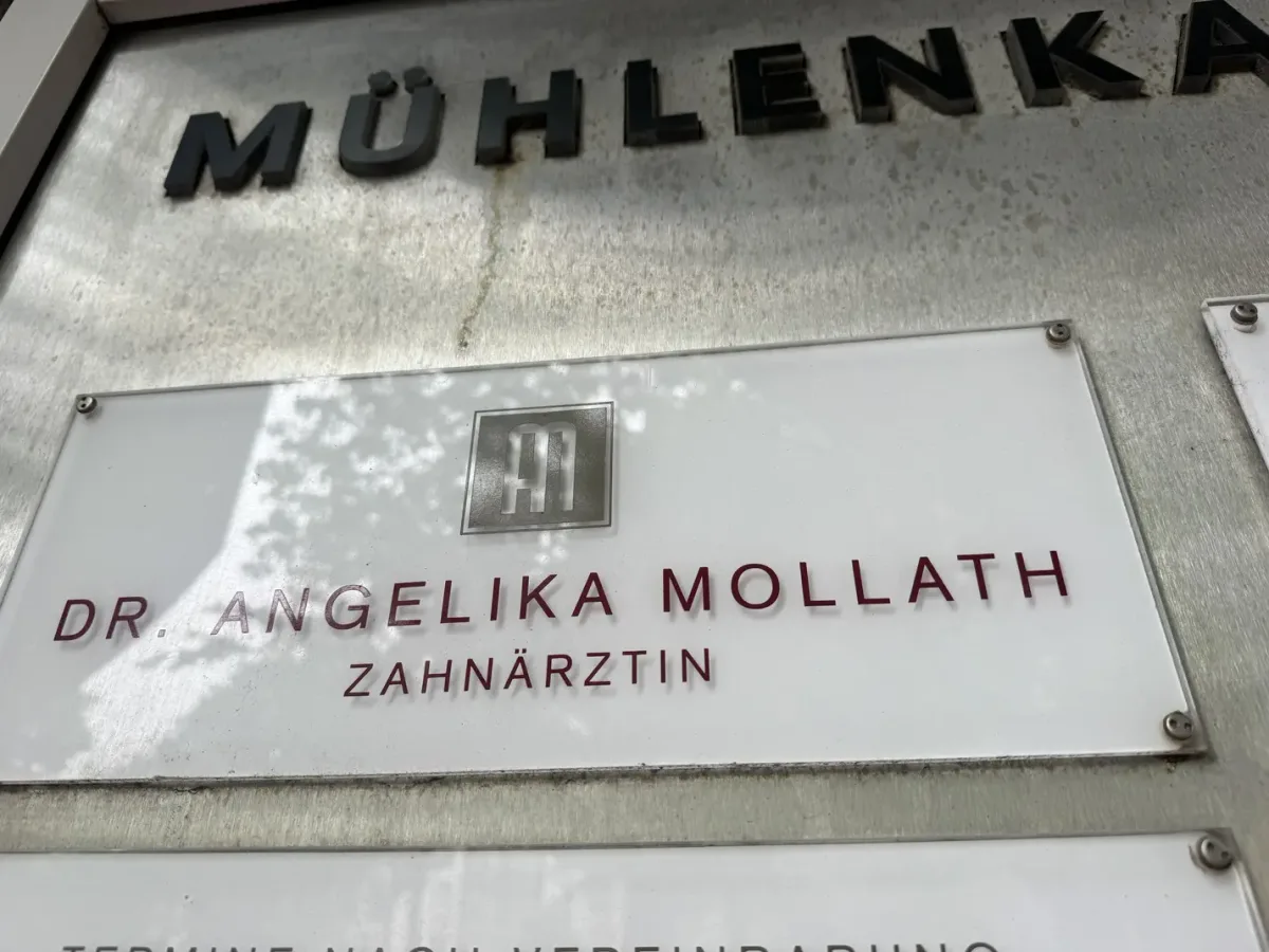 dentist-office-sign-dentist-dr-angelika-mollath