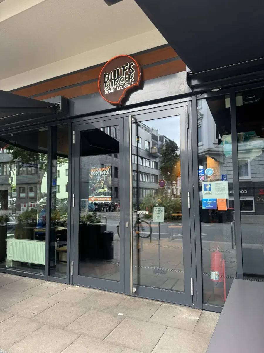 restaurant-exterior-dulf-s-burger