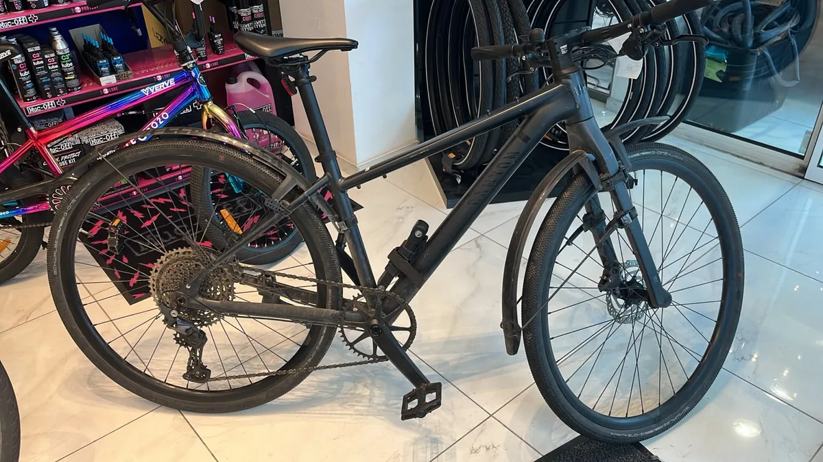 black-bicycle-hamburg-bikes