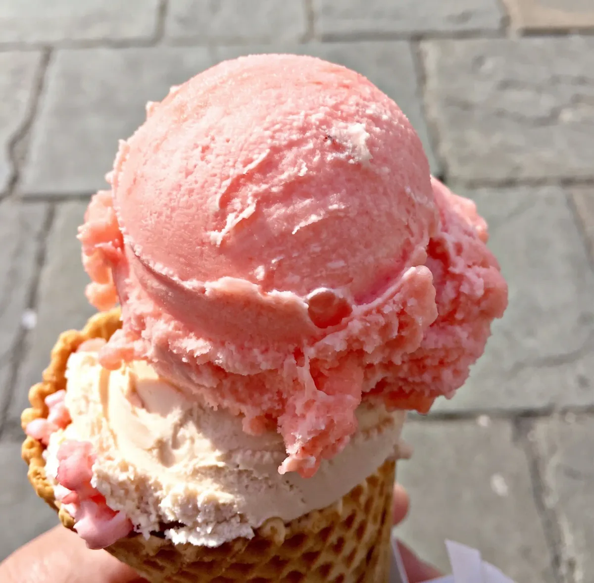 ice-cream-cone-nicezeit-lindener-eiskonzept-hannover-linden-limmer