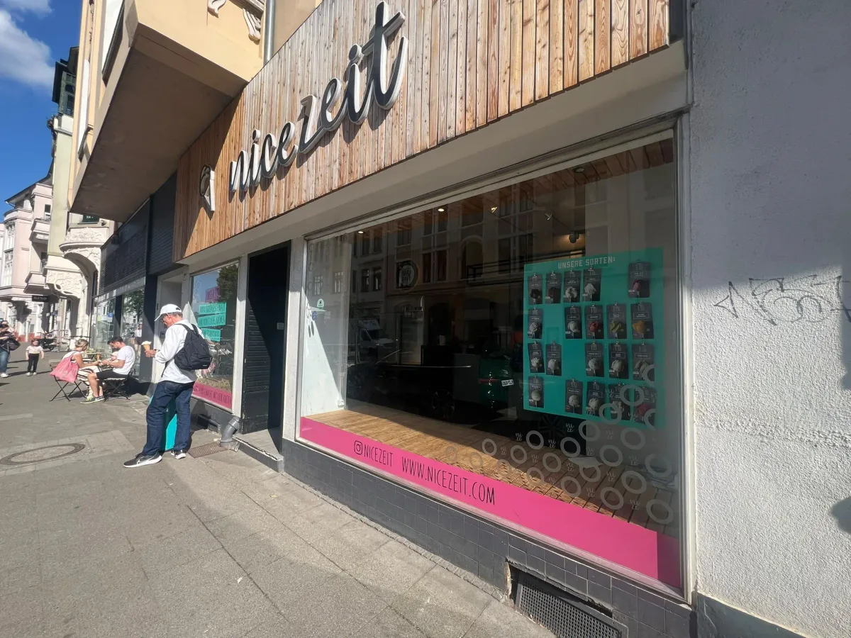 store-exterior-nicezeit-list-hannover